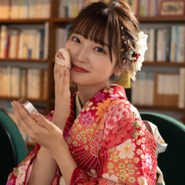 女性と着物